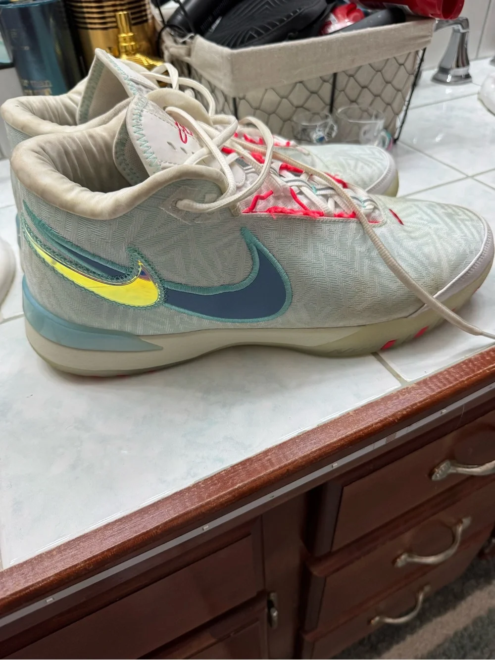 Nike Men’s LeBron NXXT Genisus Sneakers size 14